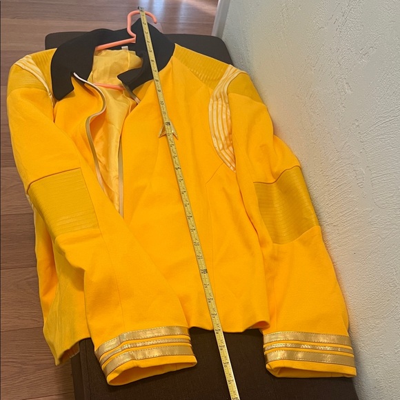 #1560*”28X22” Star Trek Jacket with Black Collar. Accepting Reasonable Offer - Picture 7 of 11